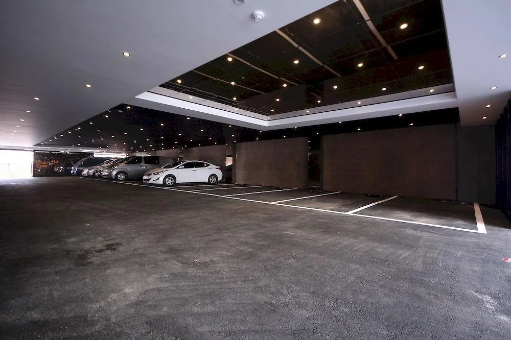 Almond Hotel Busan Station
