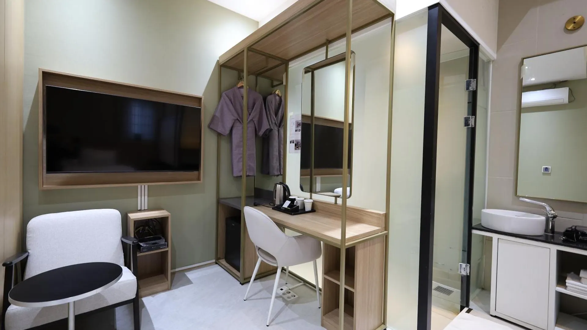 Almond Hotel Busan Station