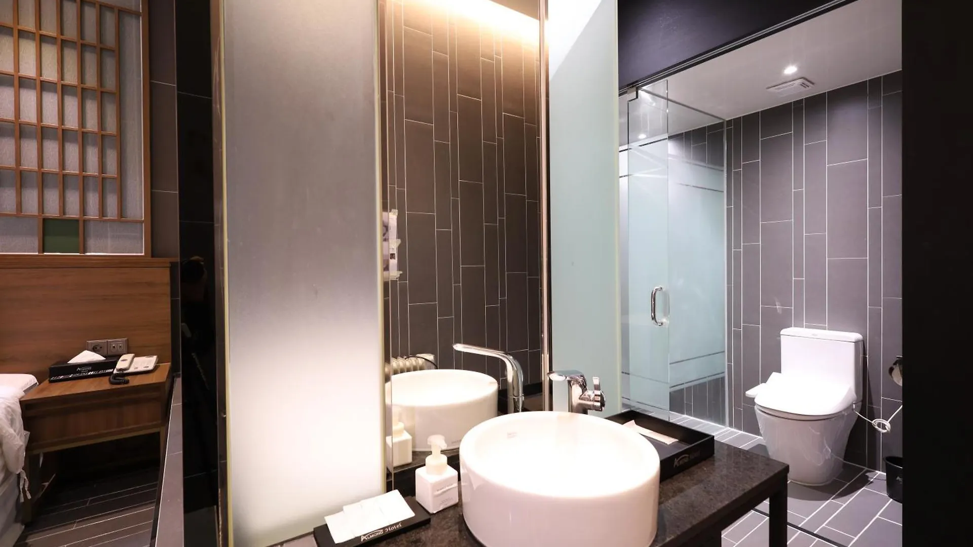 Almond Hotel Busan Station