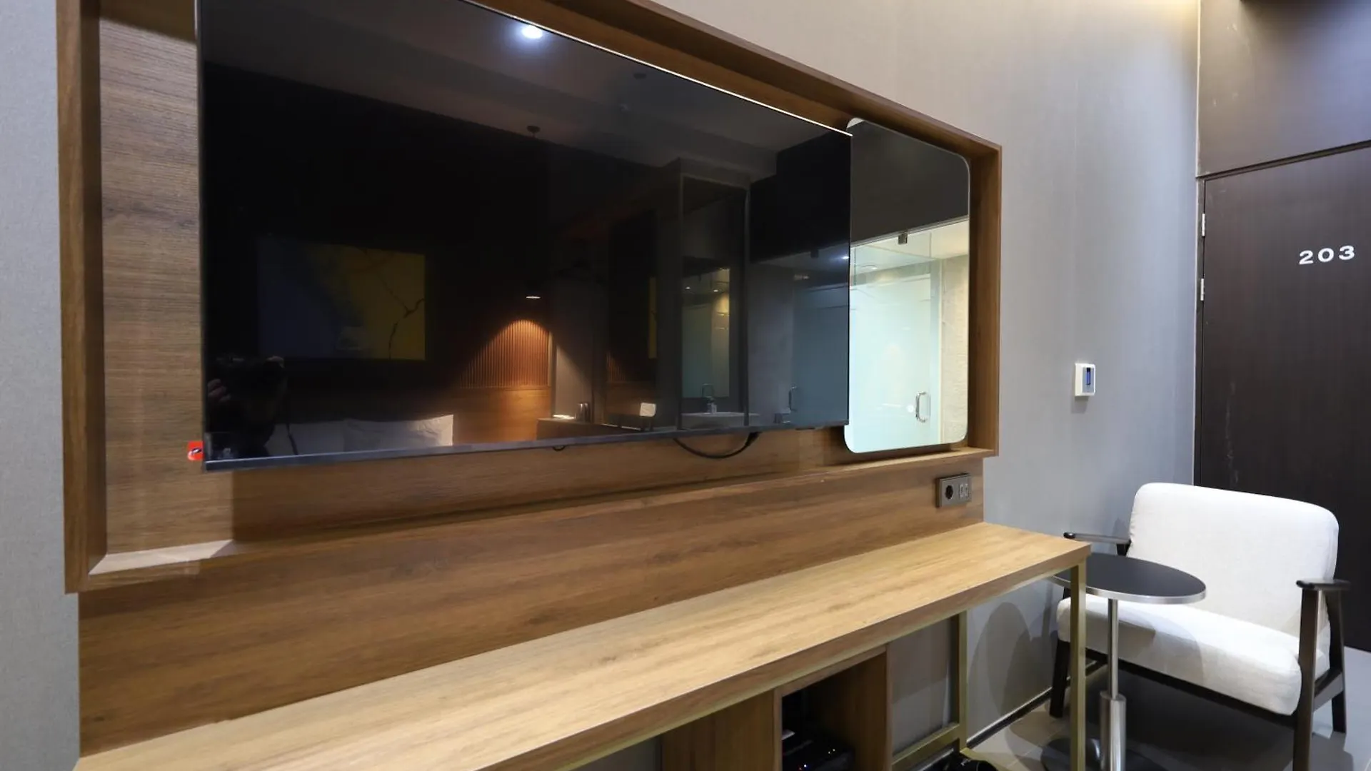 Almond Hotel Busan Station