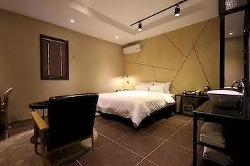 Almond Hotel Busan Station
