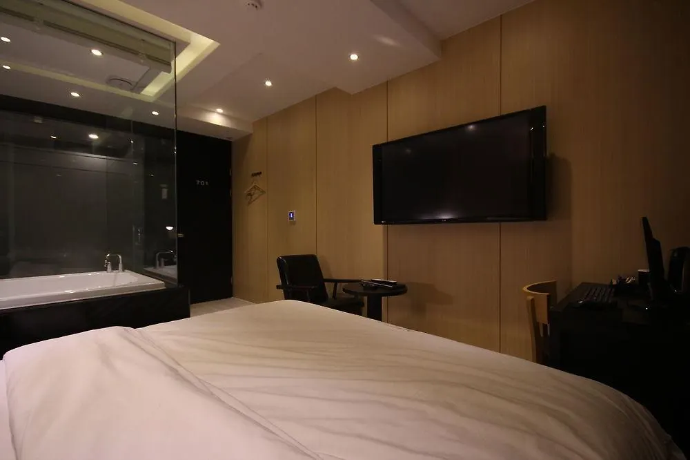 Almond Hotel Busan Station