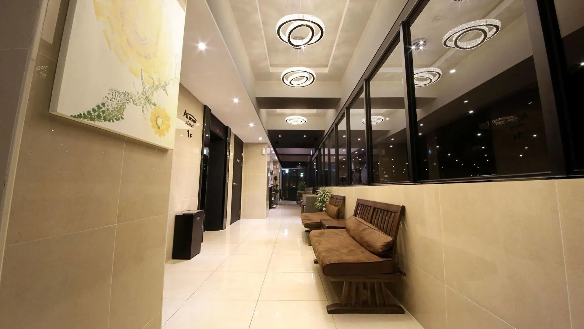 Almond Hotel Busan Station