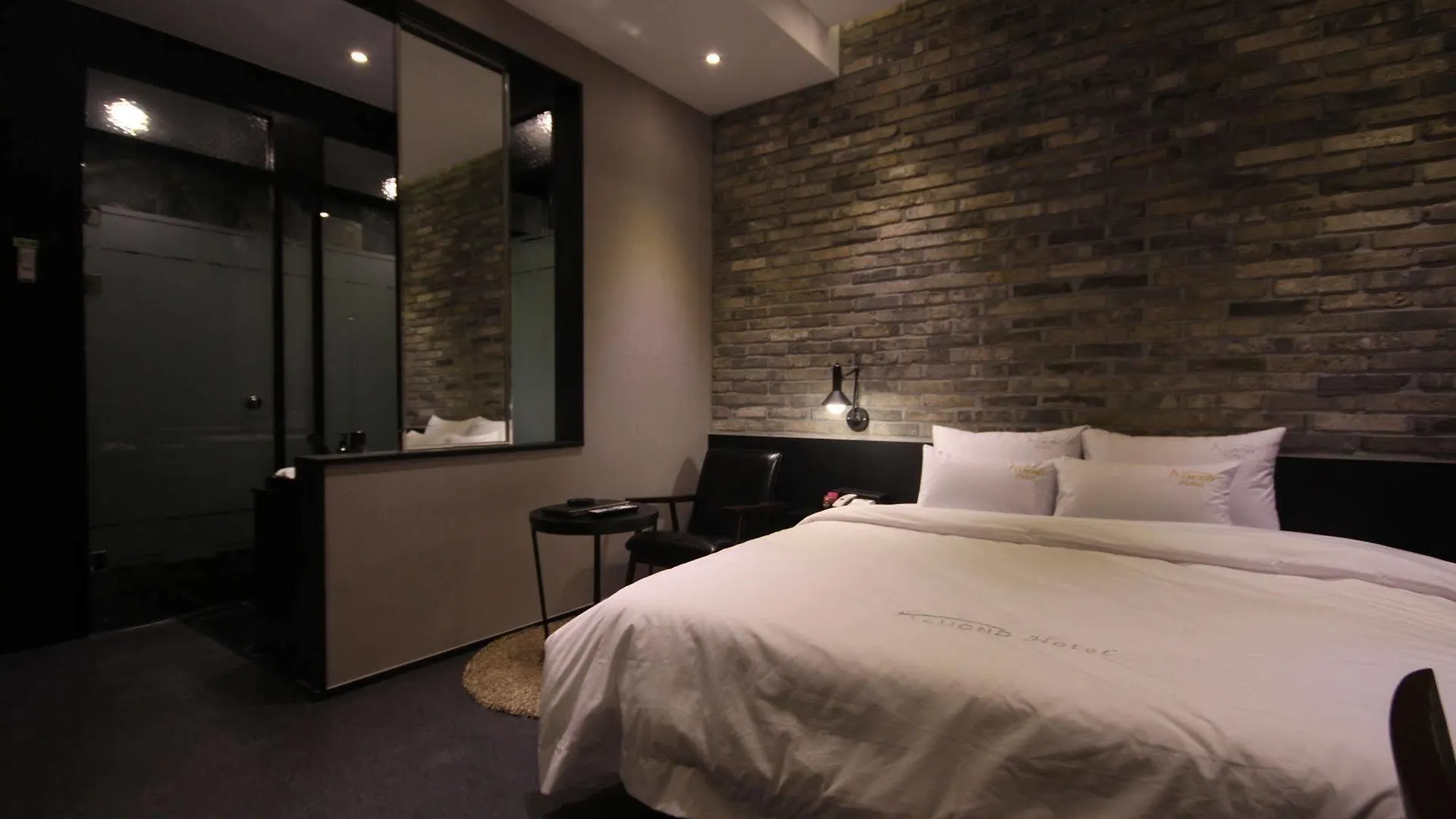 Almond Hotel Busan Station